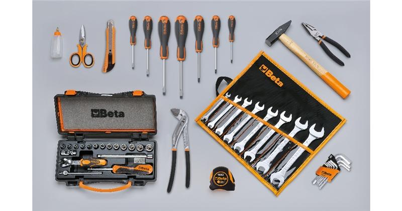 5915VU/2 - Assortment of 49 tools