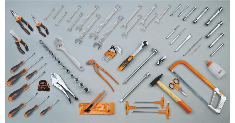 5915VU/3 - Assortment of 74 tools