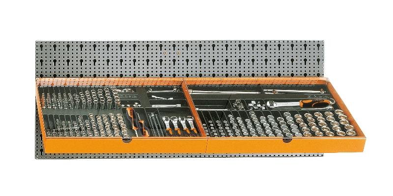 6600 M/112 - Assortment of 329 tools, with hooks without panel