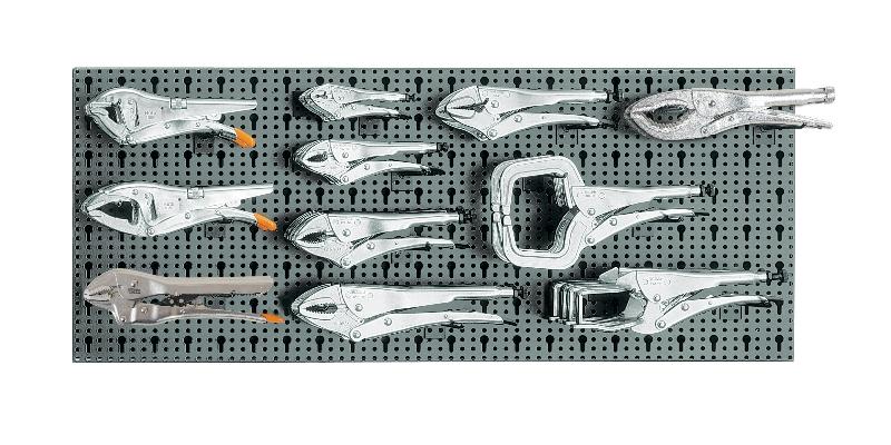6600 M/236 - Assortment of 31 tools, with hooks without panel