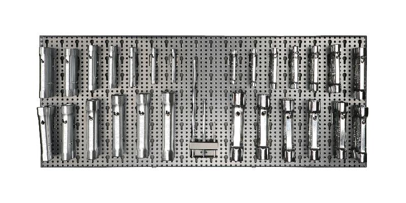 6600 M/63 - Assortment of 110 tools with hooks without panel