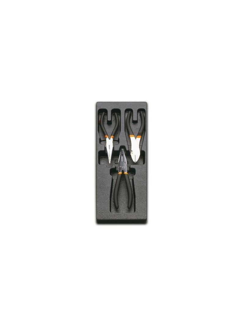T138 - Hard thermoformed tray with pliers and nippers